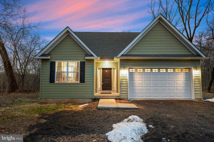 Photo of 588 Almshouse Road