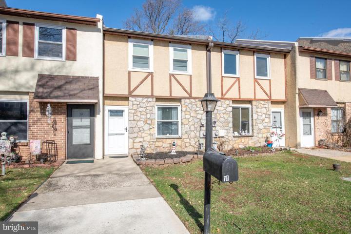 Photo of 1000 Jacksonville Road 18