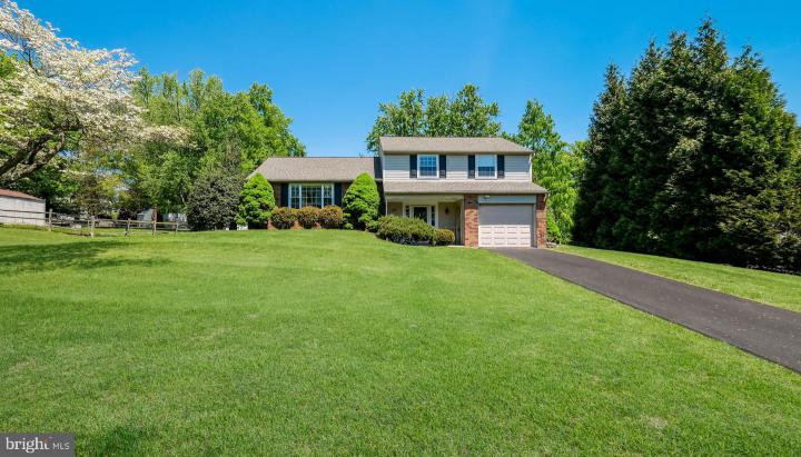 Photo of 49 Surrey Drive