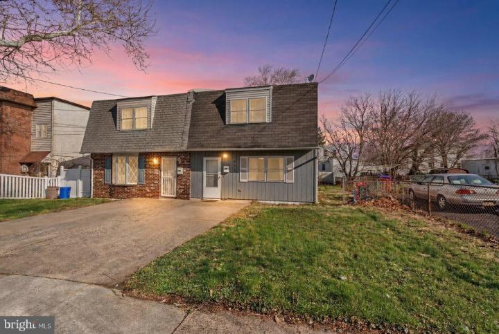 Photo of 813 4th Avenue, Bristol PA