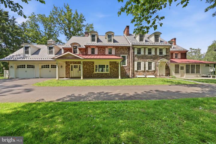 Photo of 1682 Clydesdale Circle
