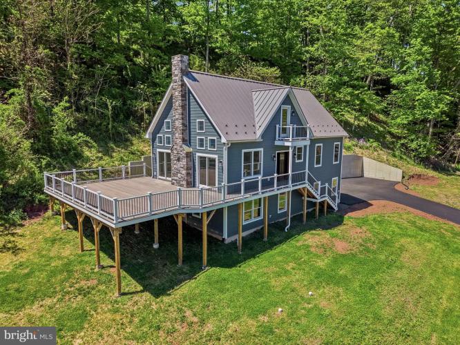Photo of 759 River Rd
