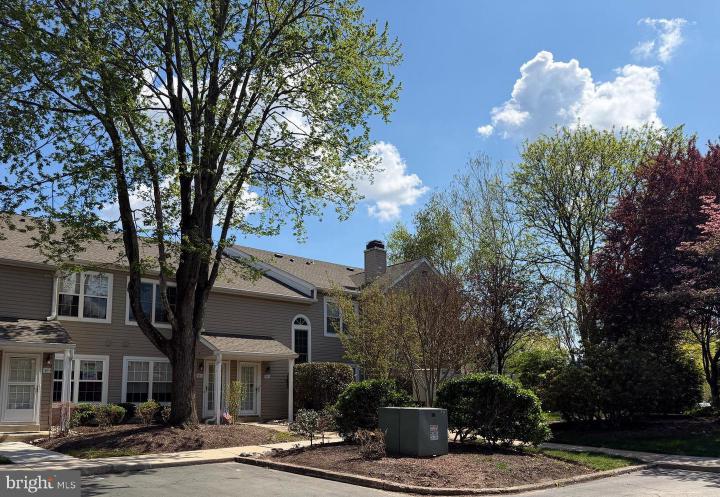 Photo of 16012 Beacon Hill Drive