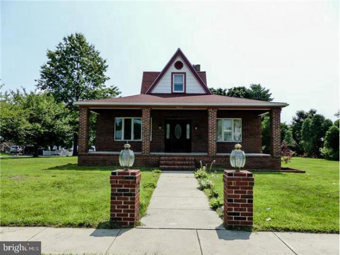 Photo of 7018 N Radcliffe Street