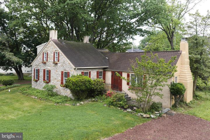 Photo of 1465 Makefield Road