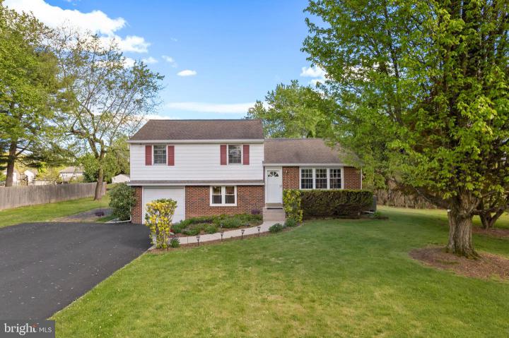 Photo of 639 Upper State Road, Chalfont PA