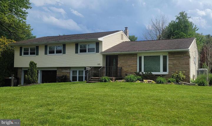 Photo of 925 Big Oak Road