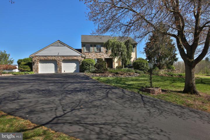 Photo of 33 Harvest Lane, Perkasie PA