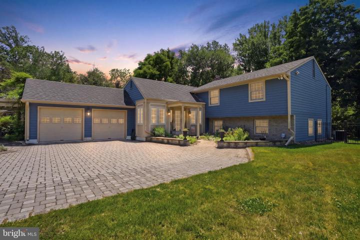 Photo of 621 River Road