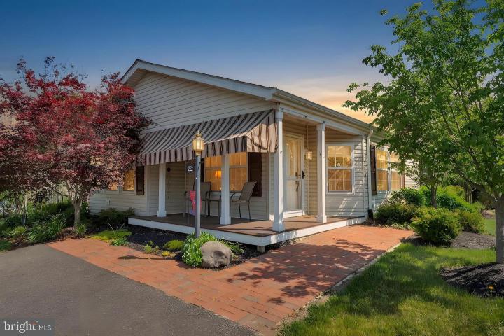 Photo of 222 Thrush Circle