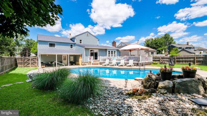 Photo of 1267 Dahlia Road
