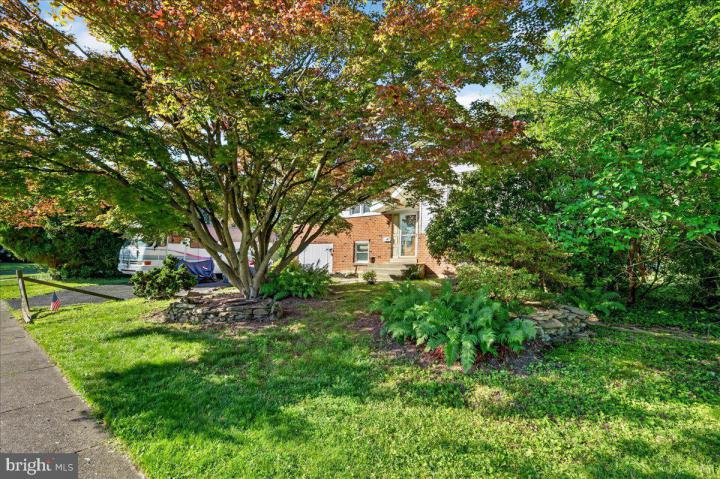 Photo of 1404 Hampton Lane