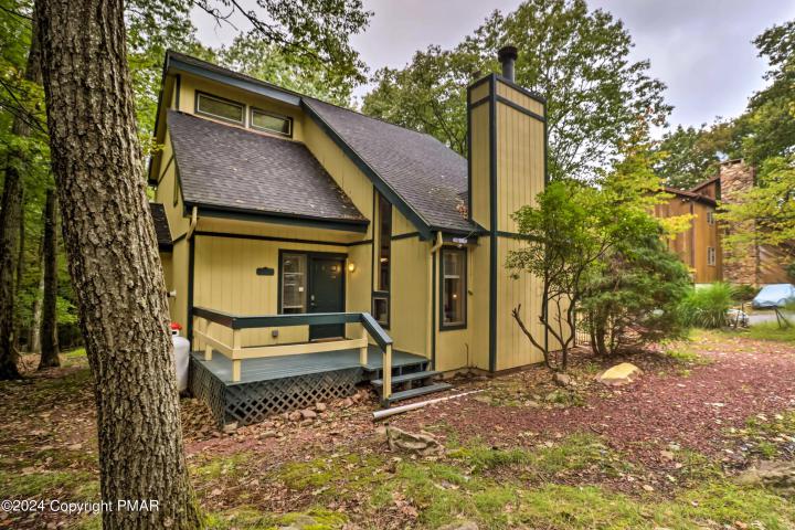 Photo of 15 Skye Drive, Lake Harmony PA