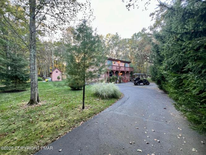 Photo of 24 Van Doren Mews, Albrightsville PA