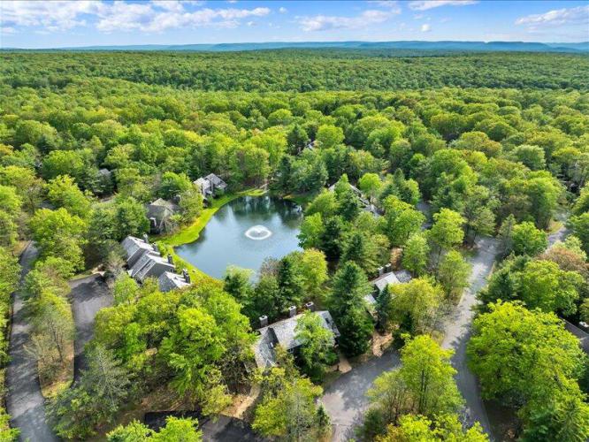 Photo of 216 Snow Ridge Circle, Lake Harmony PA