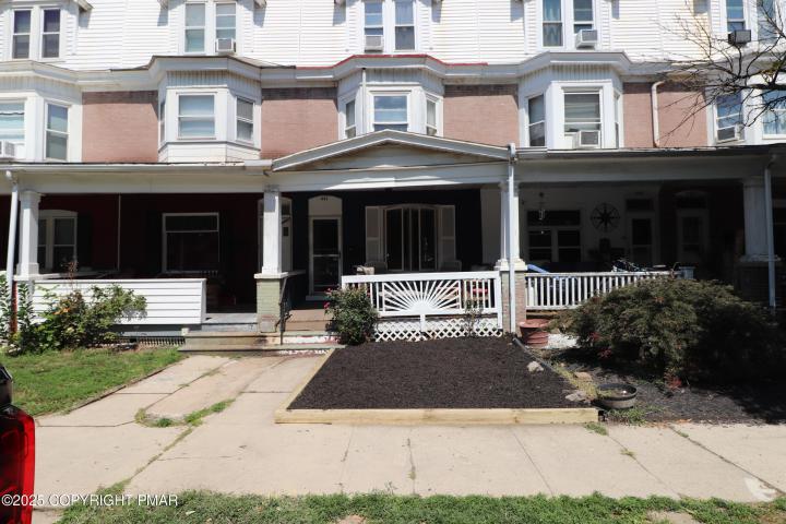 Photo of 441 Franklin Avenue