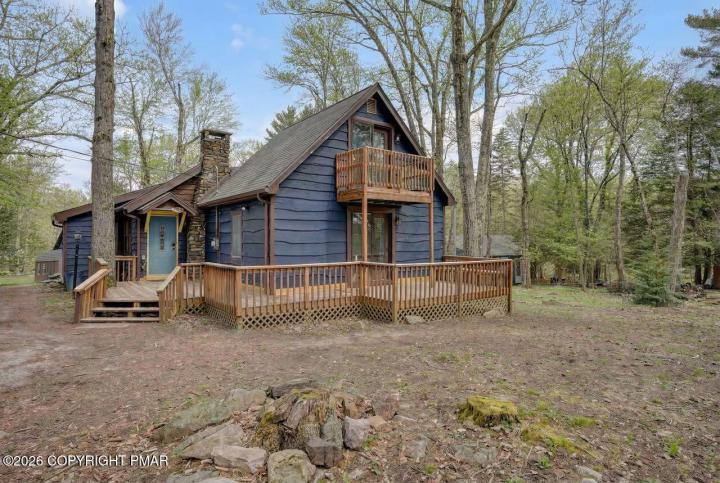 Photo of 8 Buttonwood Road