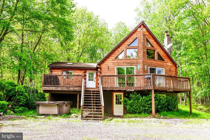 Photo of 39 Stream Drive, White Haven PA
