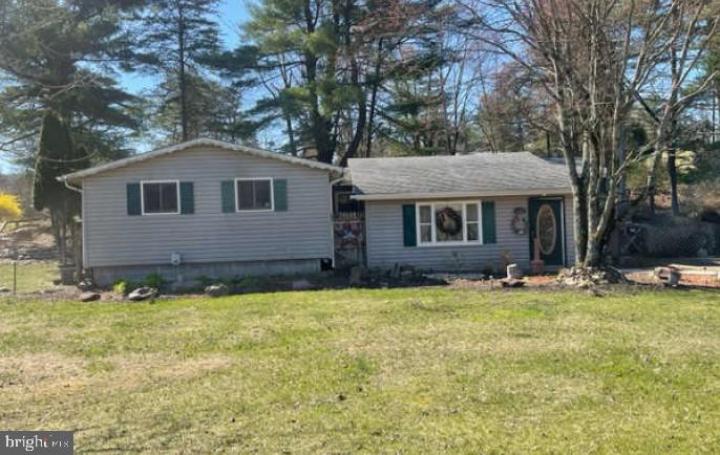 Photo of 122 Horseshoe Lane, Lehighton PA