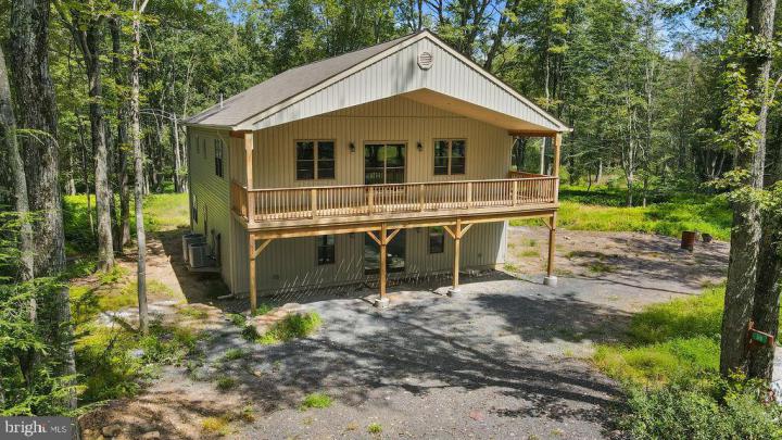 Photo of 39 Wolf Way, White Haven PA