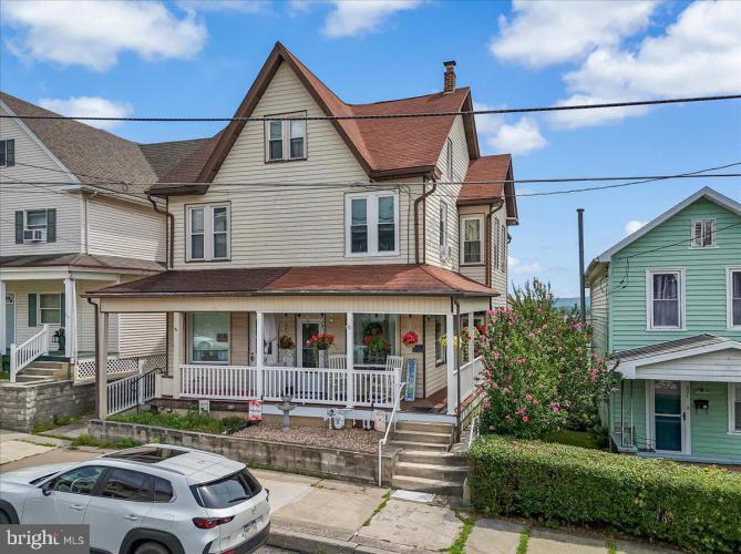 Photo of 223 N 3rd Street, Lehighton PA