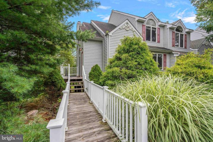 Photo of 164 Laurelwoods Drive