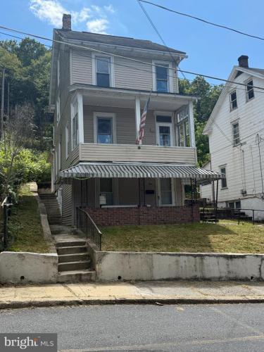 Photo of 1 W High Street, Nesquehoning PA