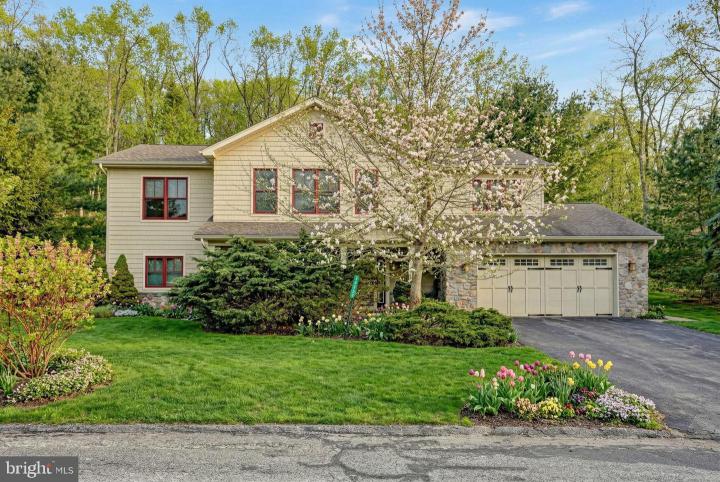 Photo of 265 Longview Drive