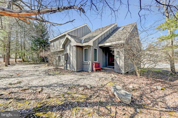 Photo of 390 Snow Ridge Circle