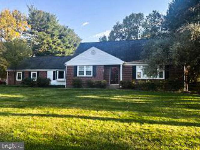 1122 Thomas Road, Wayne PA 19087 for sale by EveryHome Realtors