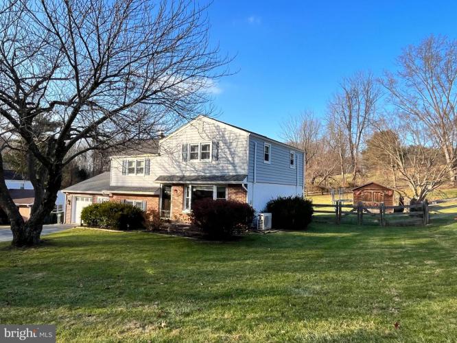 1411 Manorwood Drive, West Chester PA 19382 for sale by EveryHome Realtors