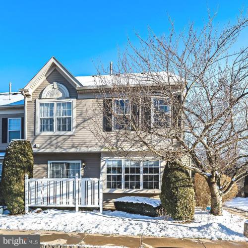 1504 Briarwood Court, Phoenixville PA 19460 for sale by EveryHome Realtors