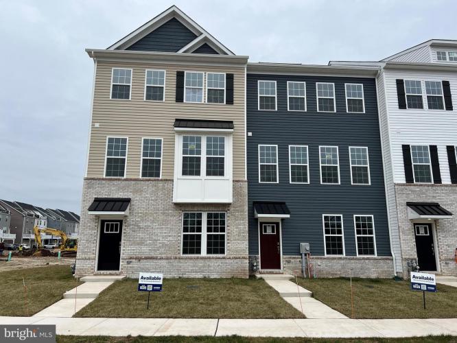 427 Smithworks Boulevard, Phoenixville PA 19460 for sale by EveryHome