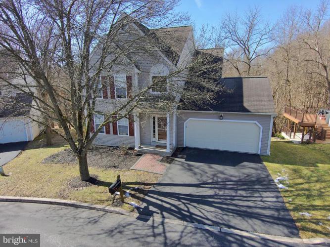 457 Carpenters Cove Lane, Downingtown PA 19335 for sale by EveryHome Realtors