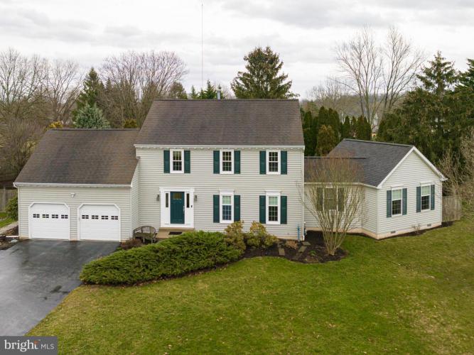 407 Saint Anns Circle, Phoenixville PA 19460 for sale by EveryHome Realtors