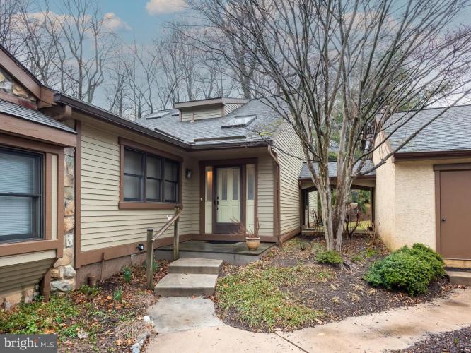 673 Heatherton Lane, West Chester PA 19380 for sale by EveryHome Realtors