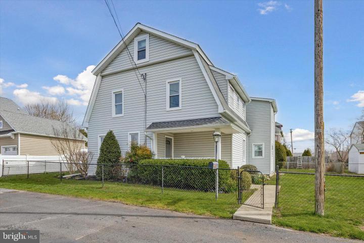 91 Central Avenue, Berwyn PA 19312 for sale by EveryHome Realtors