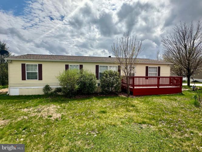 219 Deer Run Drive, Honey Brook PA 19344 for sale by EveryHome Realtors