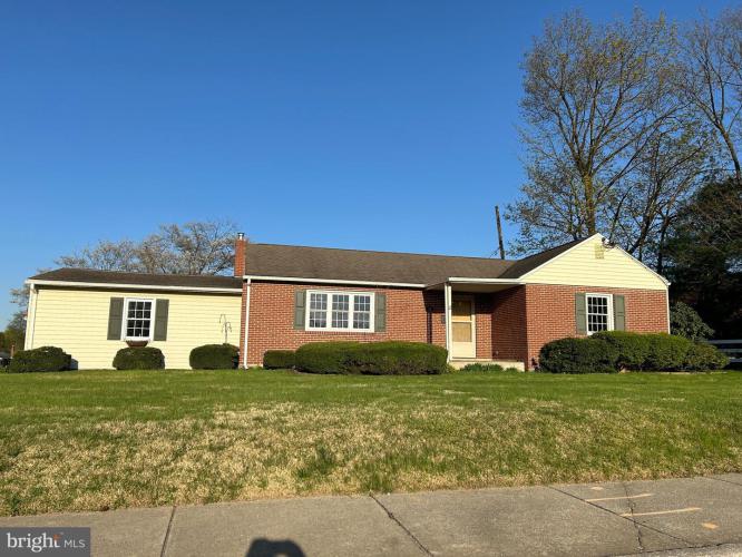 15 Lloyd Avenue, Downingtown PA 19335 for sale by EveryHome Realtors