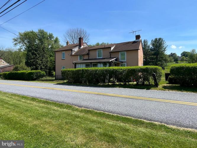 Photo of 188 Woodview Road, West Grove PA