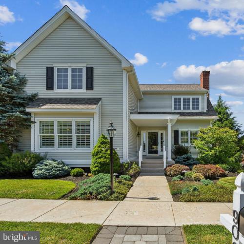 902 Pinehurst Drive, Chester Springs PA 19425 for sale by EveryHome