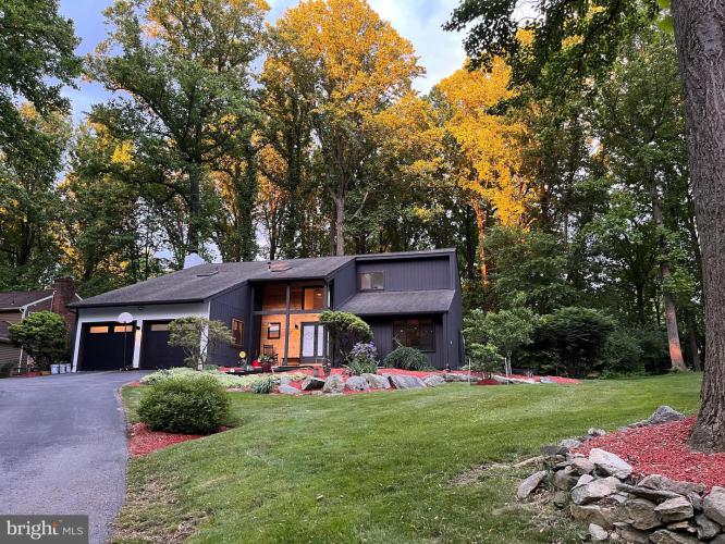 396 Brookwood Drive, Downingtown PA 19335 for sale by EveryHome Realtors