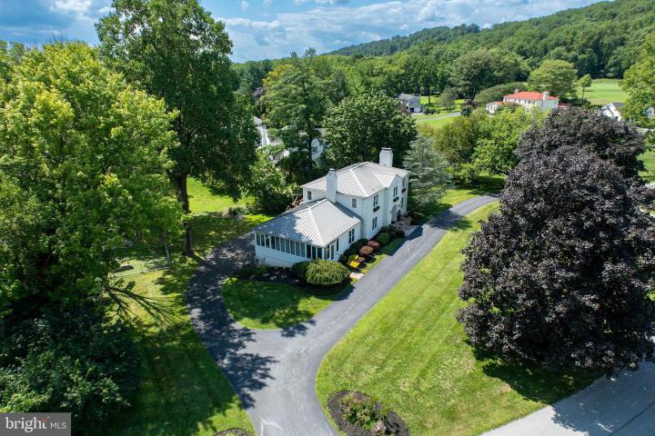 Photo of 14 Downing Circle, Downingtown PA