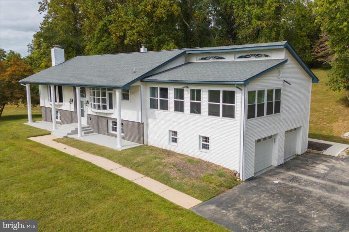 Photo of 1527 Waimea Drive, Downingtown PA