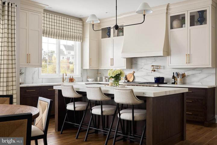 Photo of 157 Lexington Manor