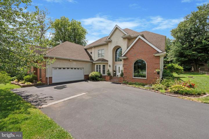 Photo of 423 N Guernsey Road, West Grove PA