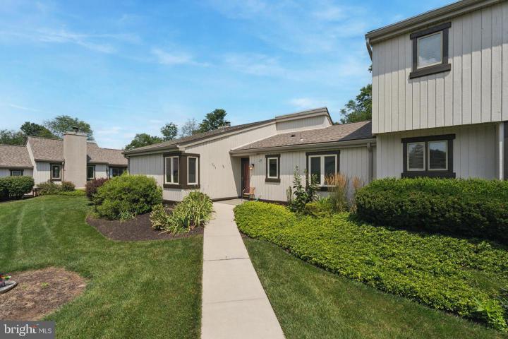 Photo of 293 Devon Lane, West Chester PA