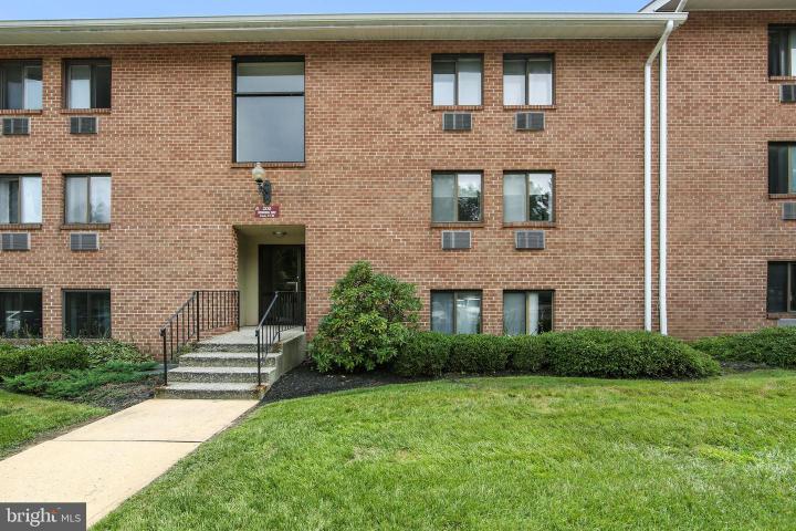 Photo of 200 Winding Way J15, Downingtown PA