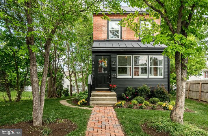 Photo of 635 S Matlack Street, West Chester PA