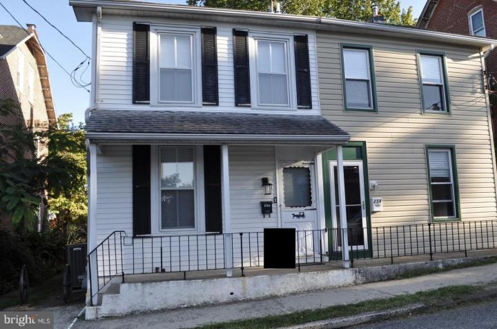 Photo of 256 Chestnut Street, Spring City PA